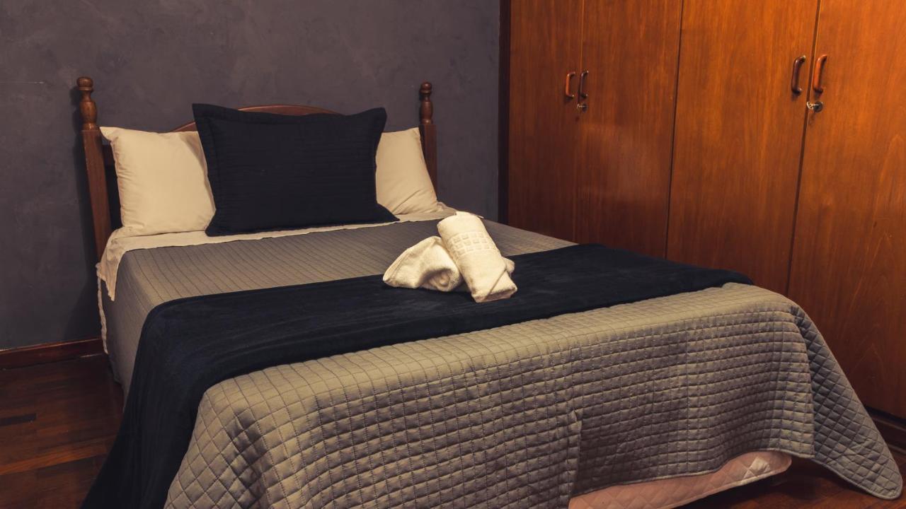 Deluxe King Suite,1333622702:JPEG