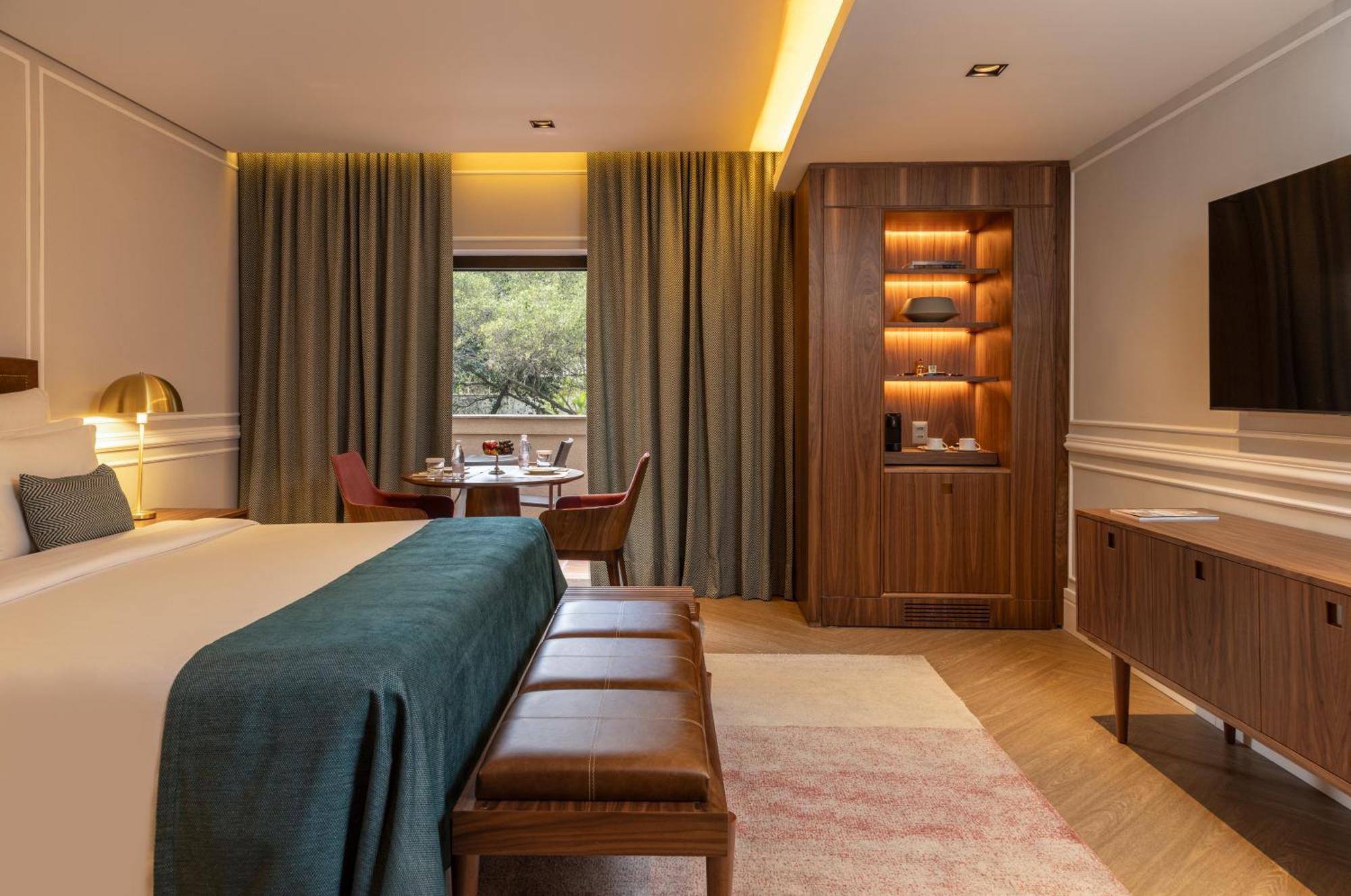 Junior Suite Balcony,1498872508:JPEG