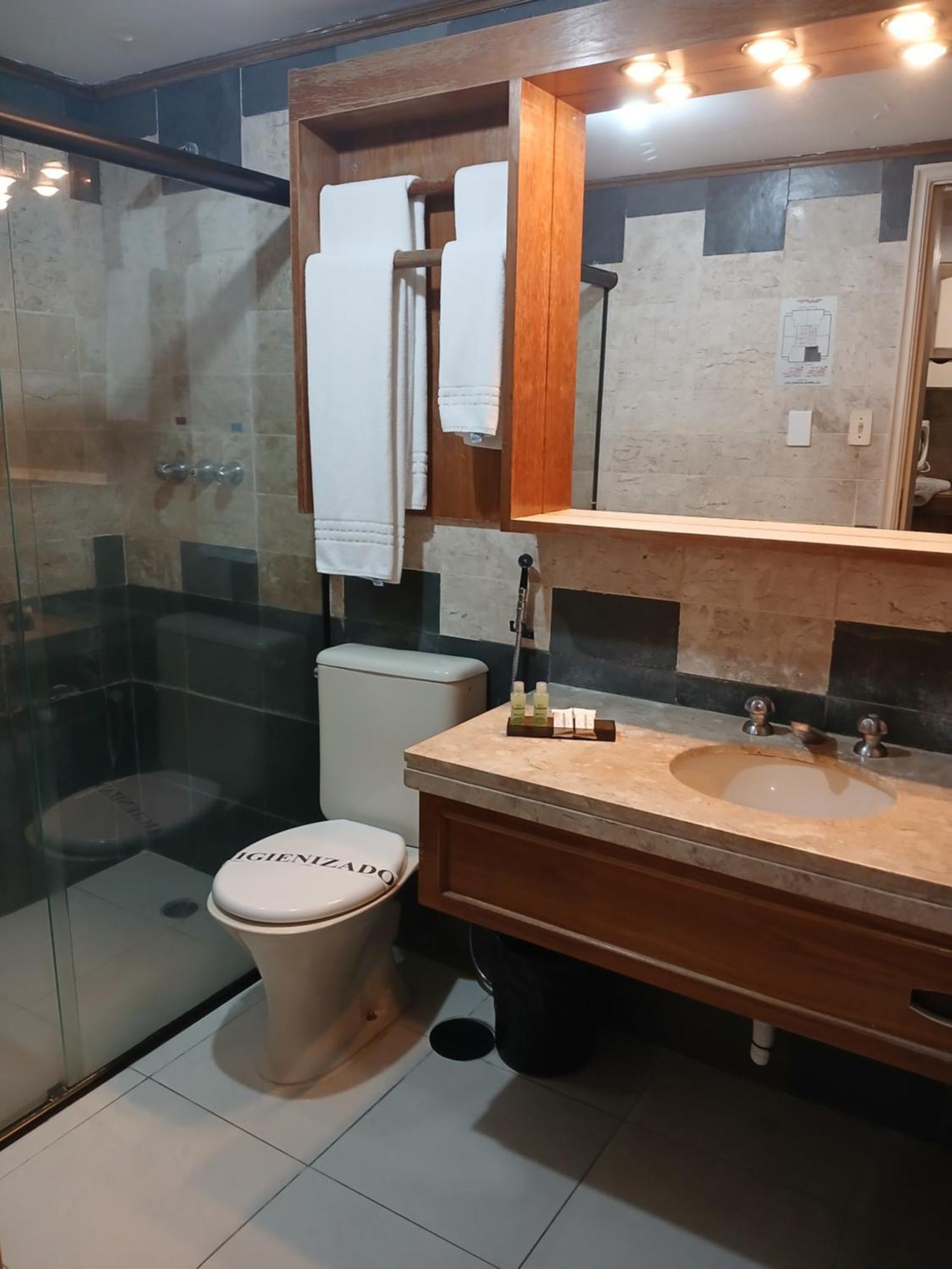 Quarto Twin Standard