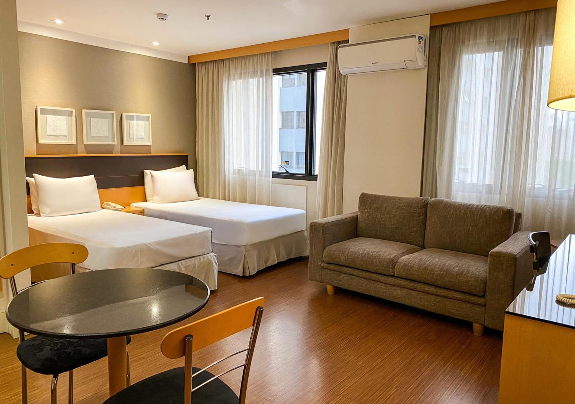 Quarto Twin Standard