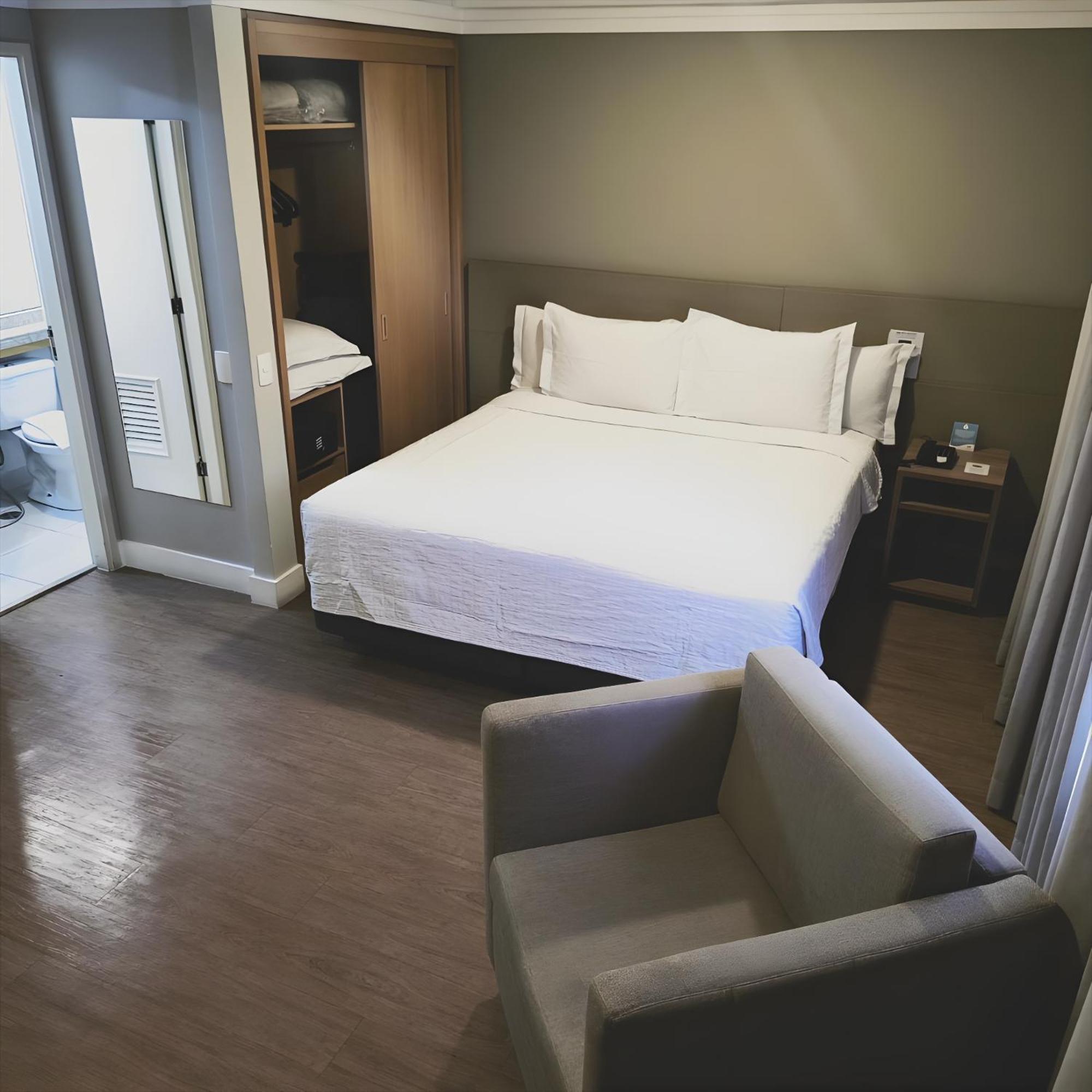 Quarto Duplo Standard