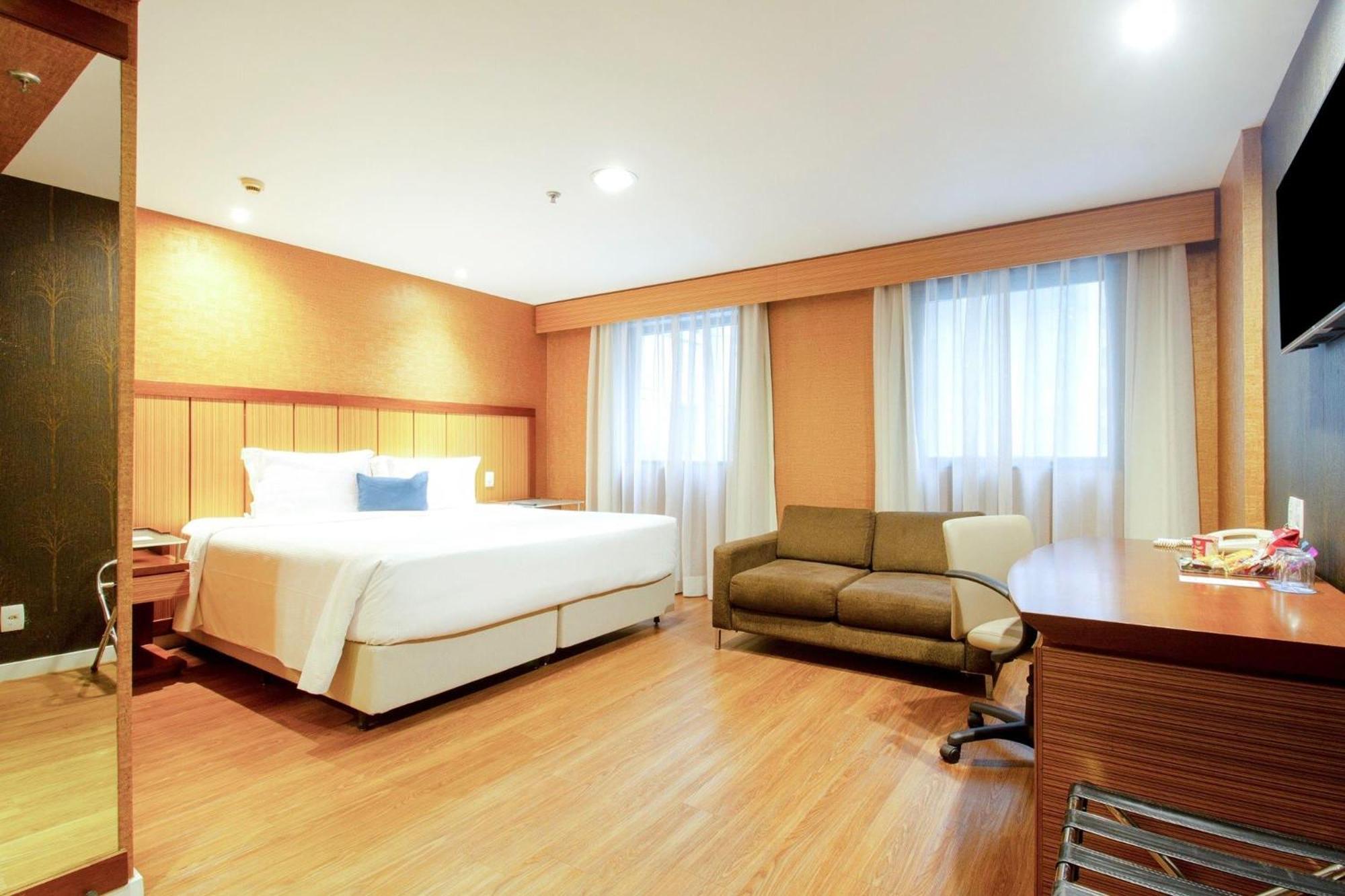 Quarto Superior com Cama King-size