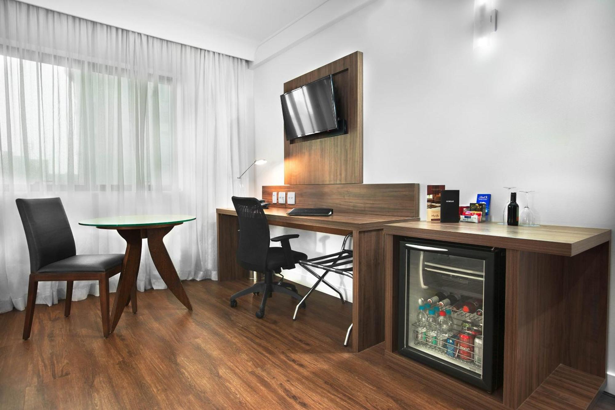 Quarto Twin Melia