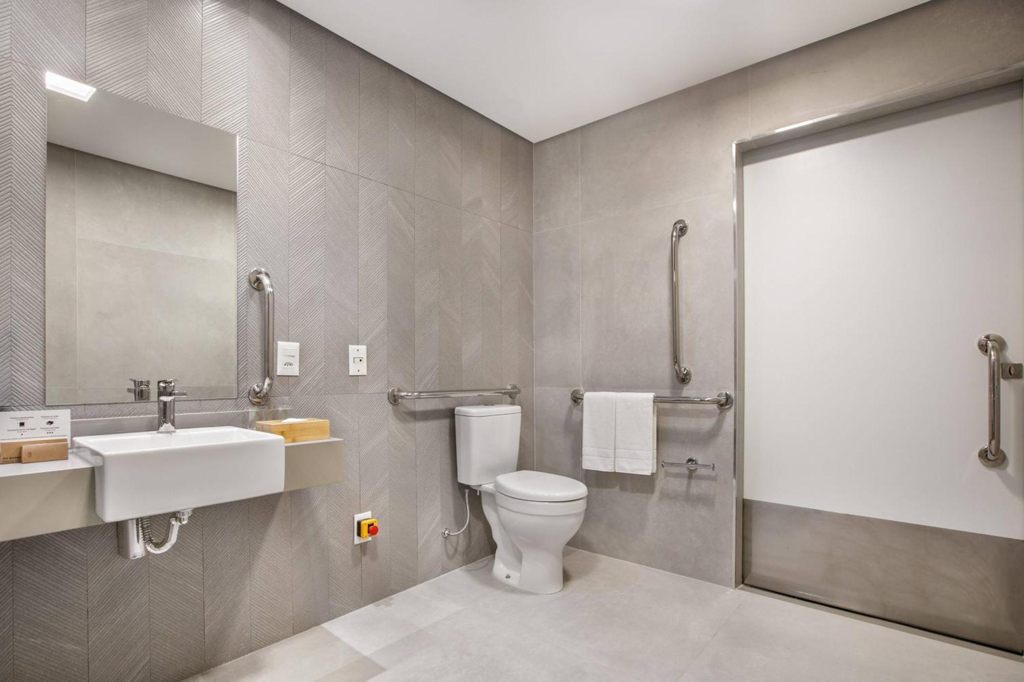 Queen Room Disability Access